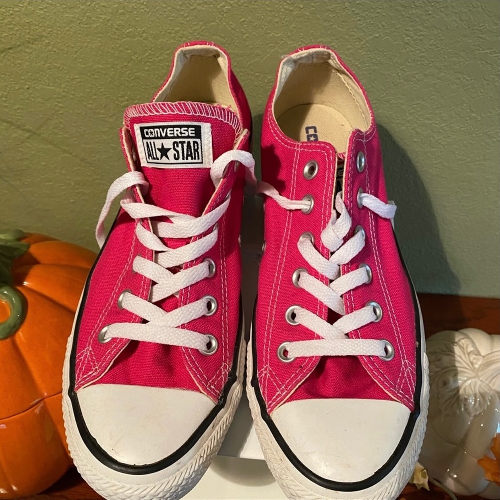 Pink Converse